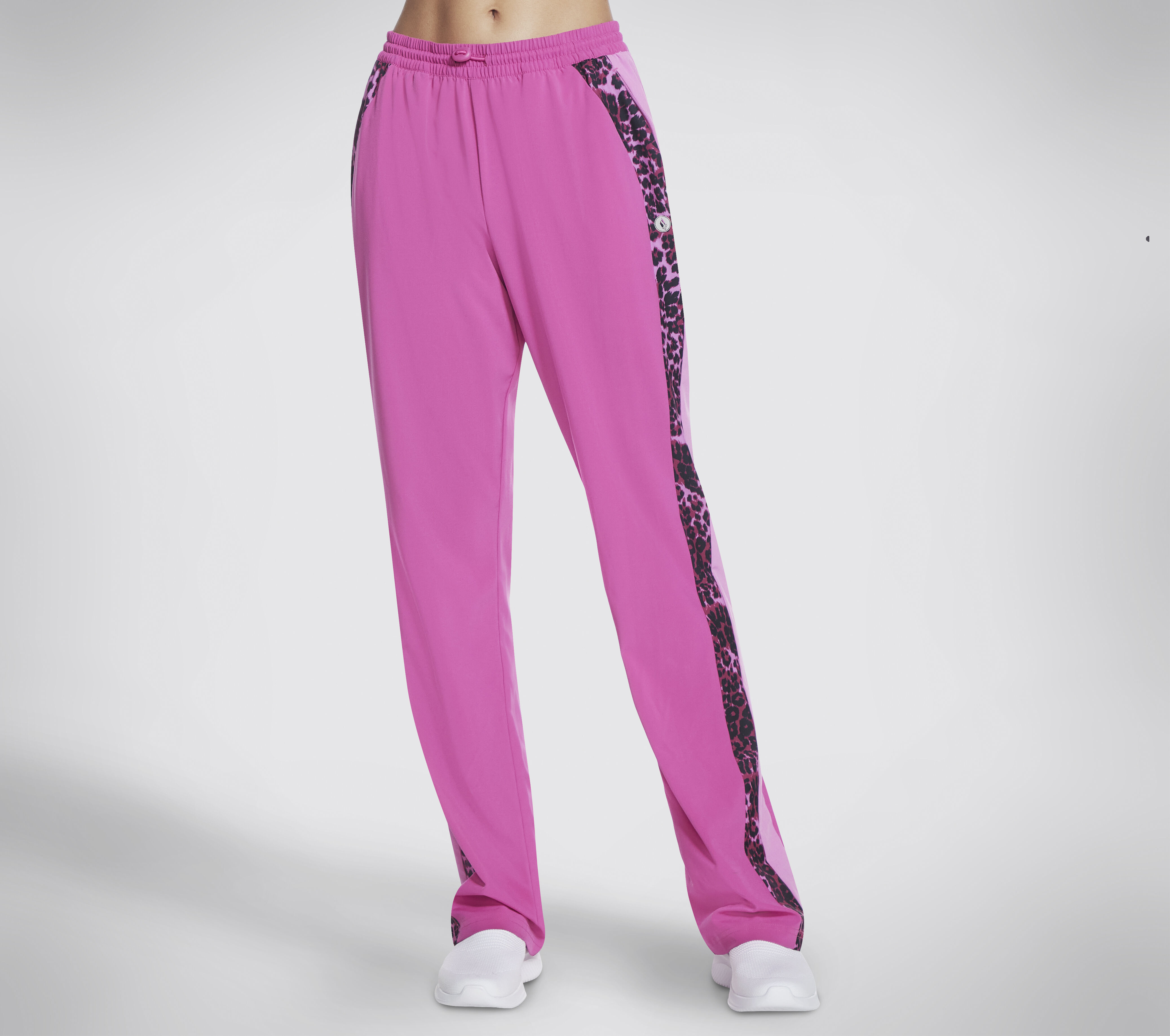 Magasinez le DVF SKECHWEAVE Snow Cheetah Track Pant SKECHERS