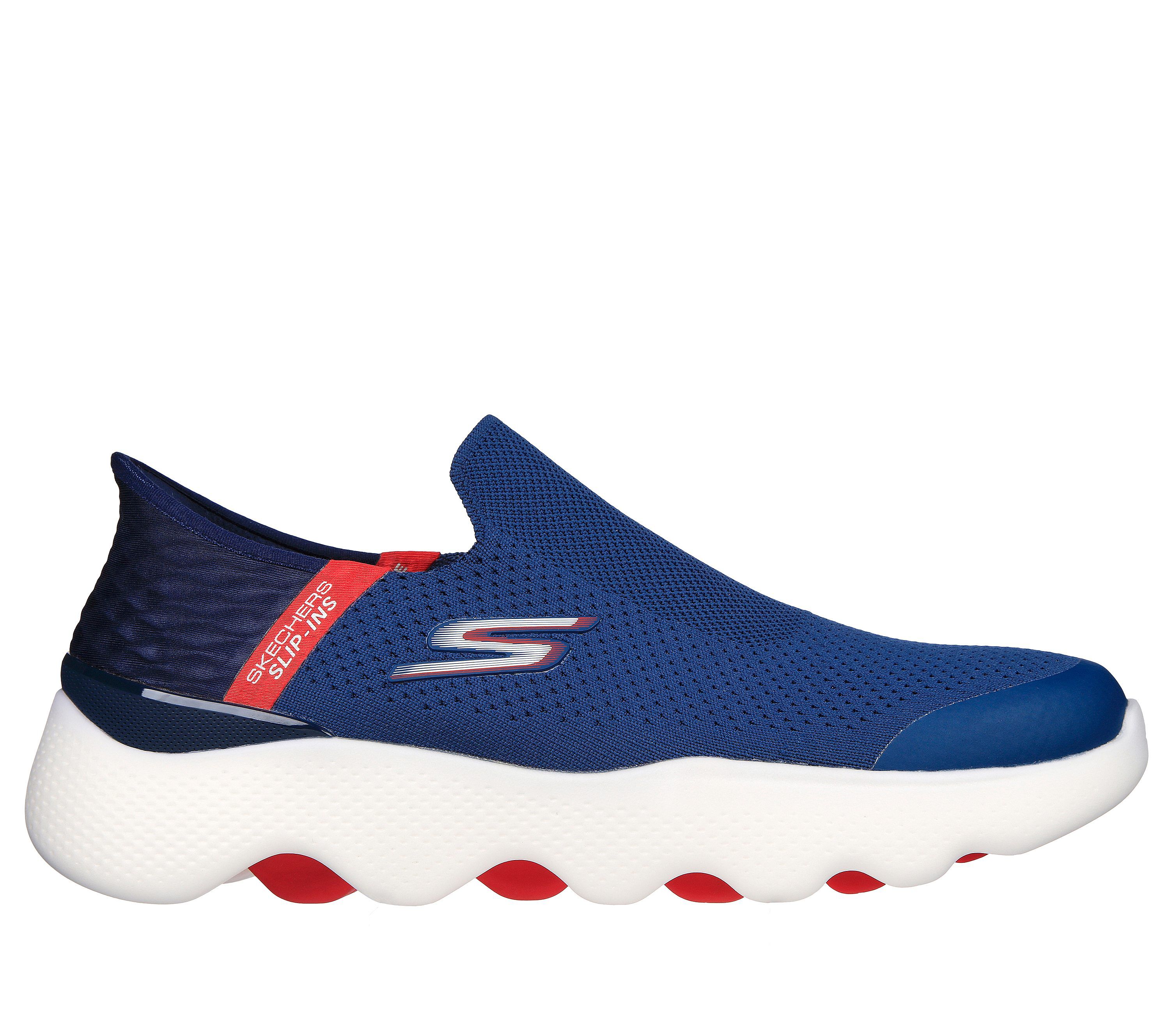 Skechers for narrow hotsell feet