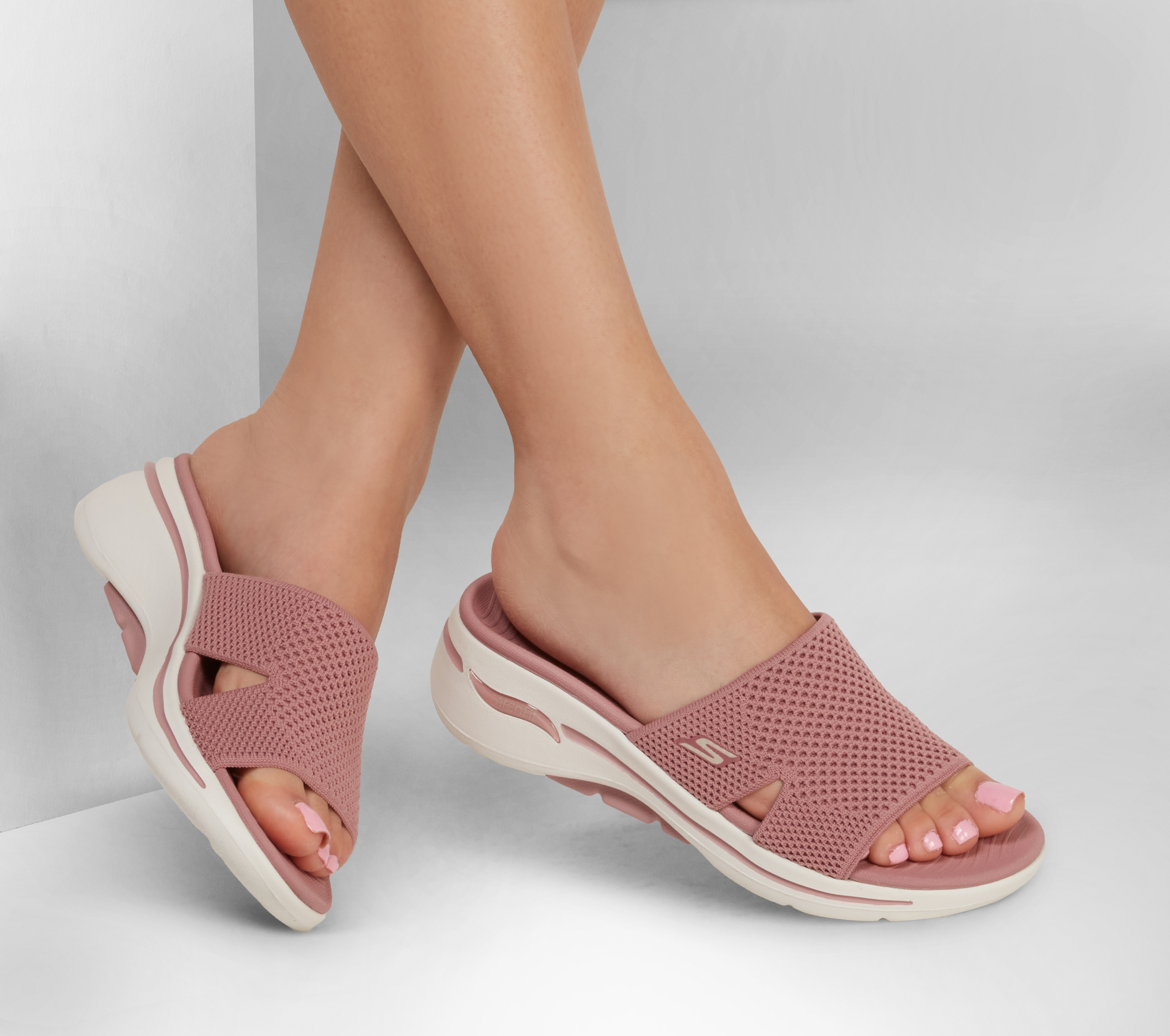 Skechers Ladies GO WALK: Arch Fit - Worthy Supportive Slide Sandals