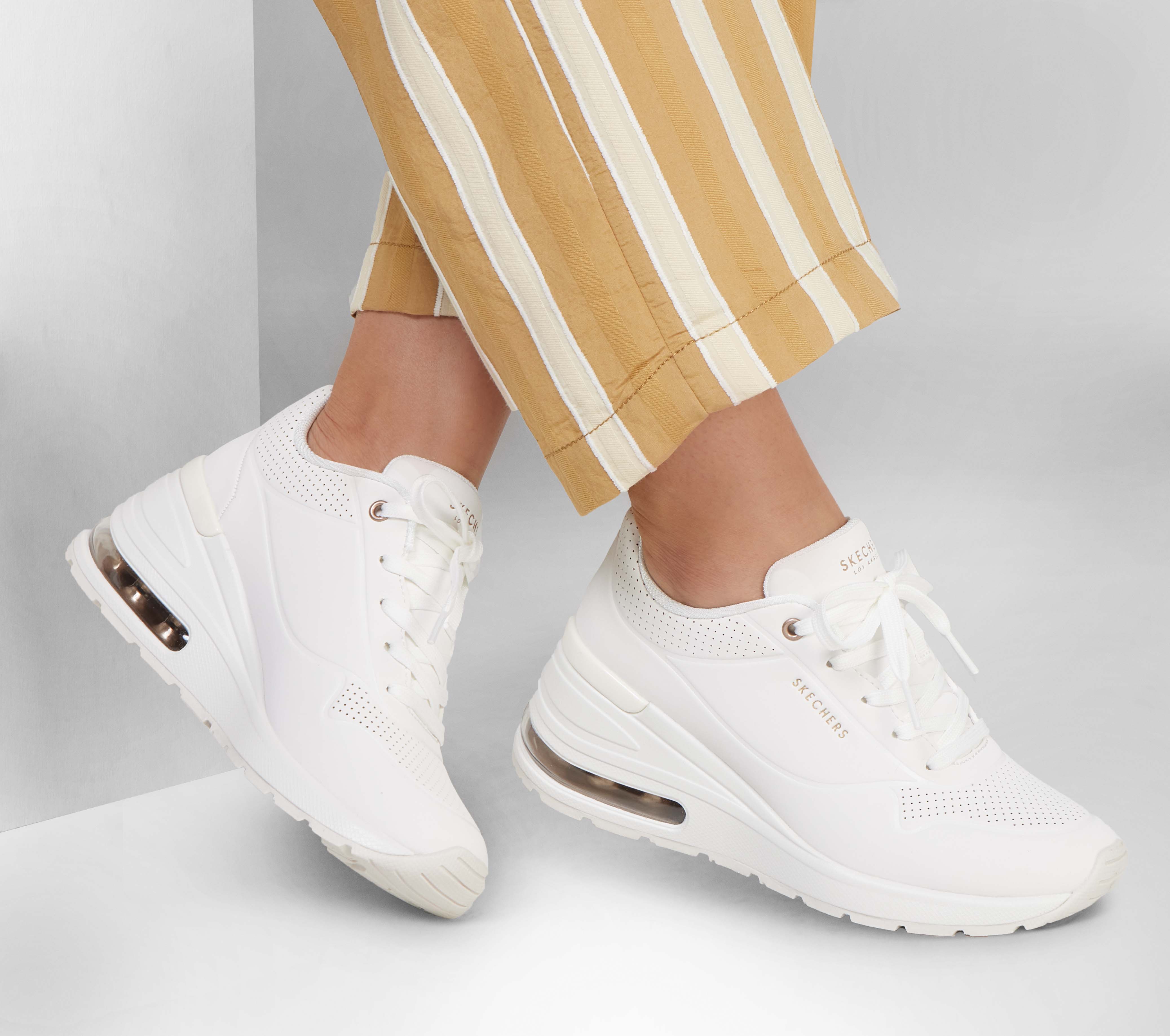 Skechers Million Air Elevated Air Sneaker